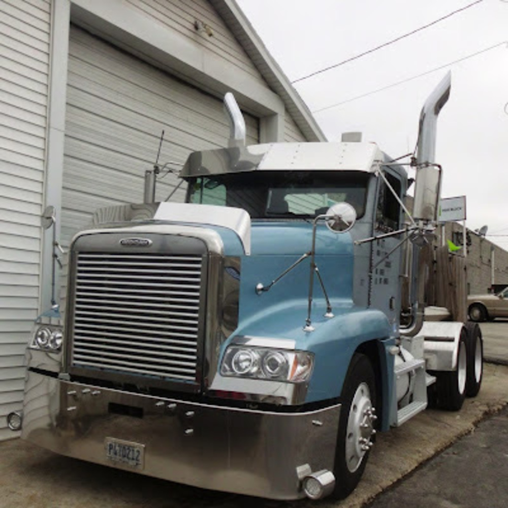 Meet your Posher, Fred